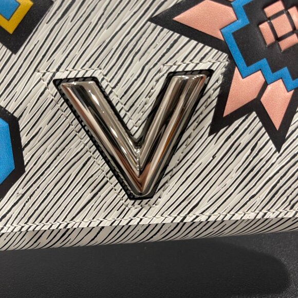 Louis Vuitton Twist Wallet Limited Edition Azteque Epi Leather (87010) - Picture 6 of 10